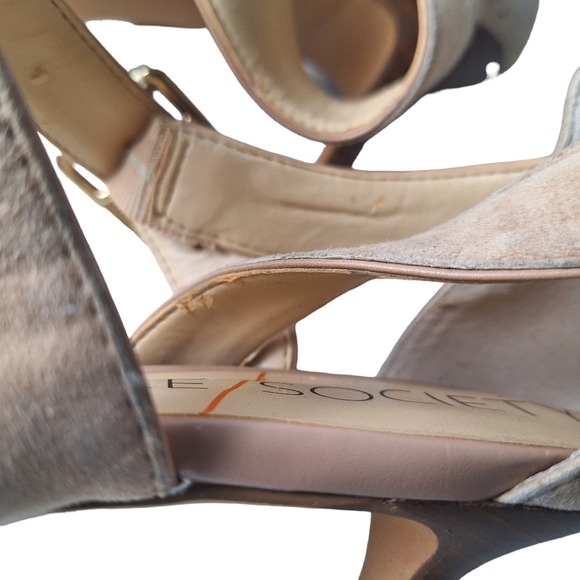 Sole Society Size 6.5B Tamra Beige Pointy Toe Suede Pump Shoes Heels - Picture 11 of 16